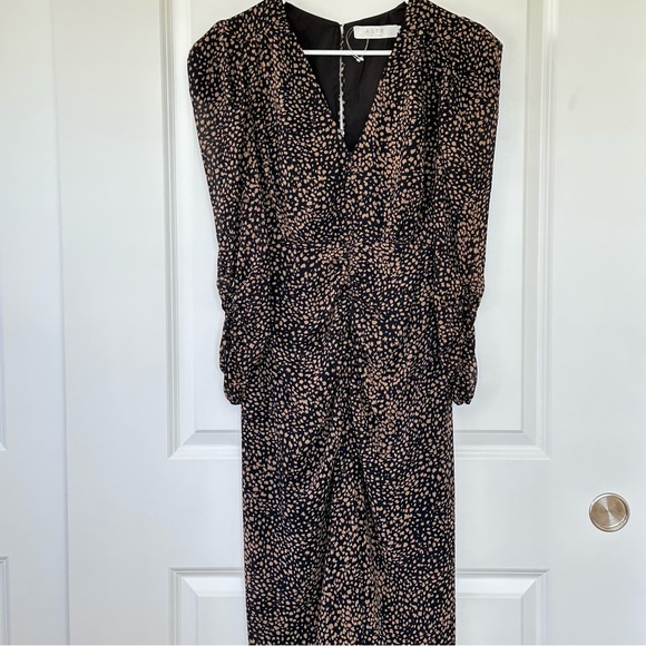 ASTR the Label Ruched Front Midi Dress - Picture 8 of 16